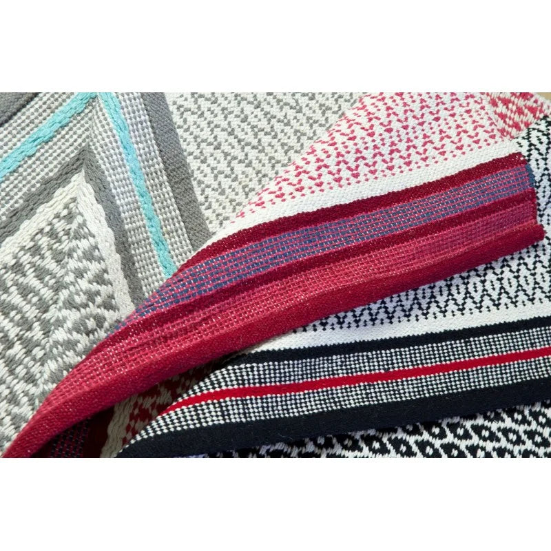 Tappeto ape nero con bordino rosso 60x140