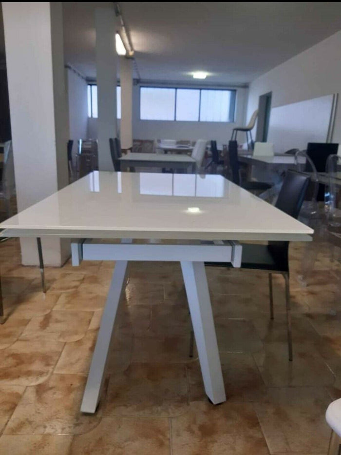Tavolo big table piano vetro bianco misura l.160 p.90 h.76(aperto 240 cm)