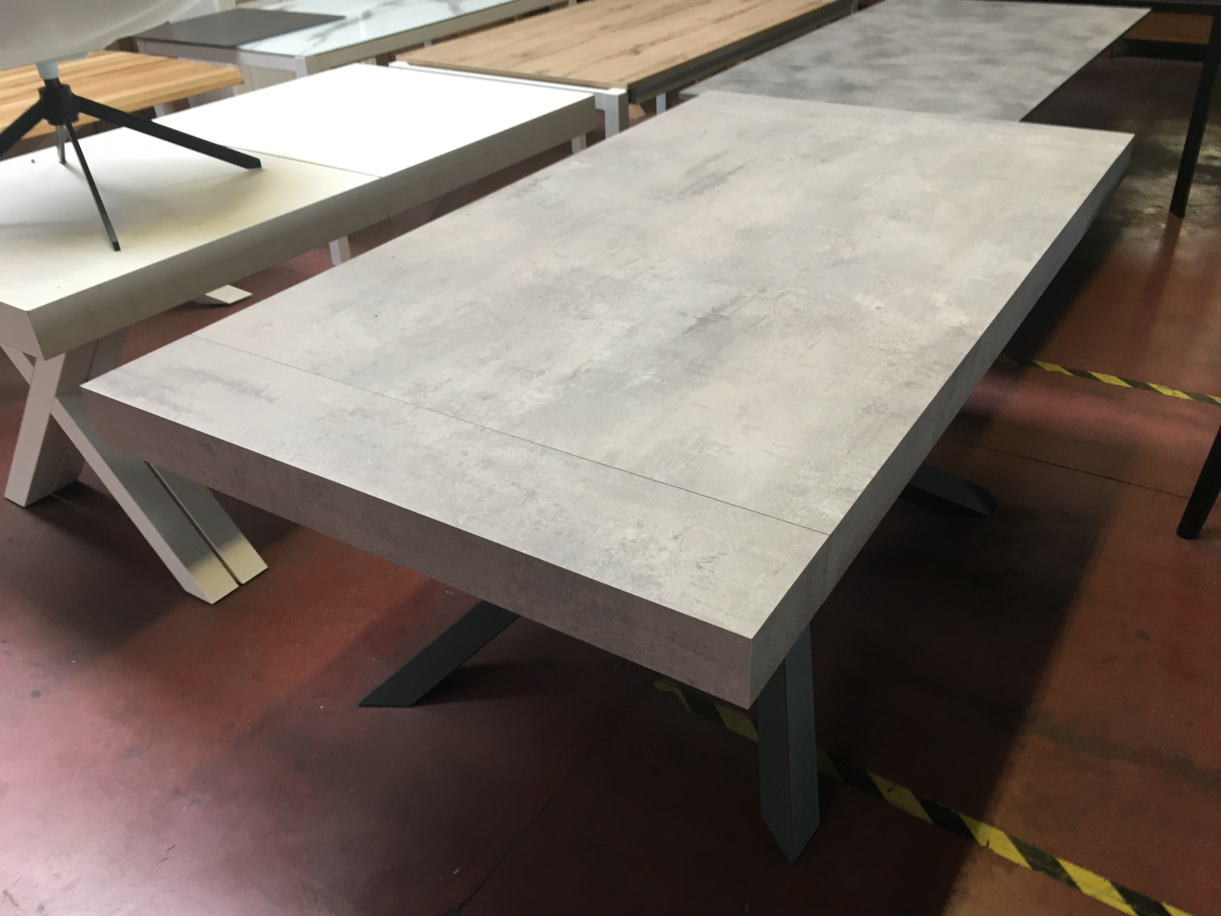 Tavolo big table nobilitato finitura beton l.160 p.90 h.77