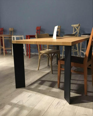 Tavolo fisso in legno rovere impiallacciato 250x100  spessore 4 cm e gambe in ferro