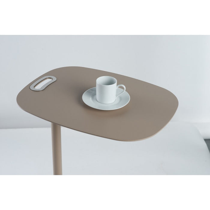 Tavolino con ruote EVI: un design scandinavo, resistente, pratico e funzionale