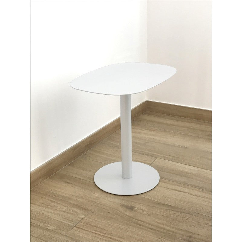 Tavolino SKANDY – Design Scandinavo, Metallo, Elegante e Funzionale