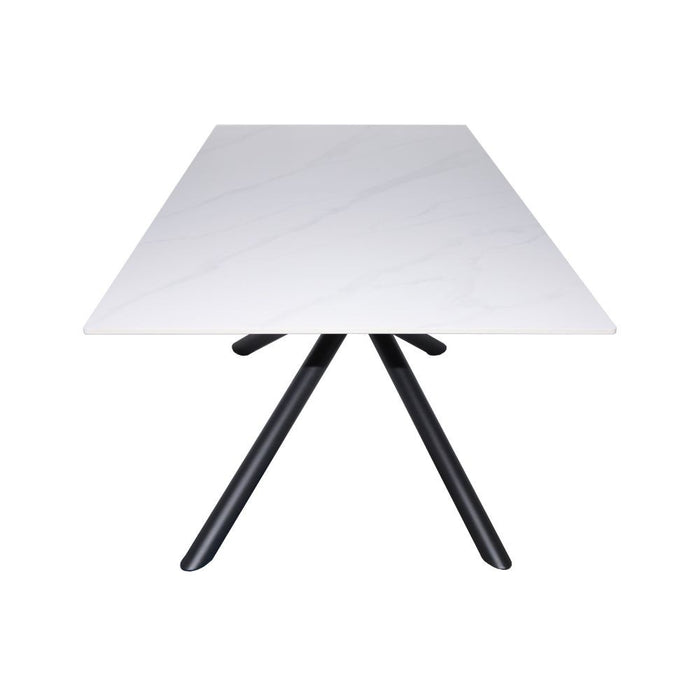 Tavolo fisso Corveo con piano effetto marmo bianco e struttura in metallo nero stile Shangai 180x90