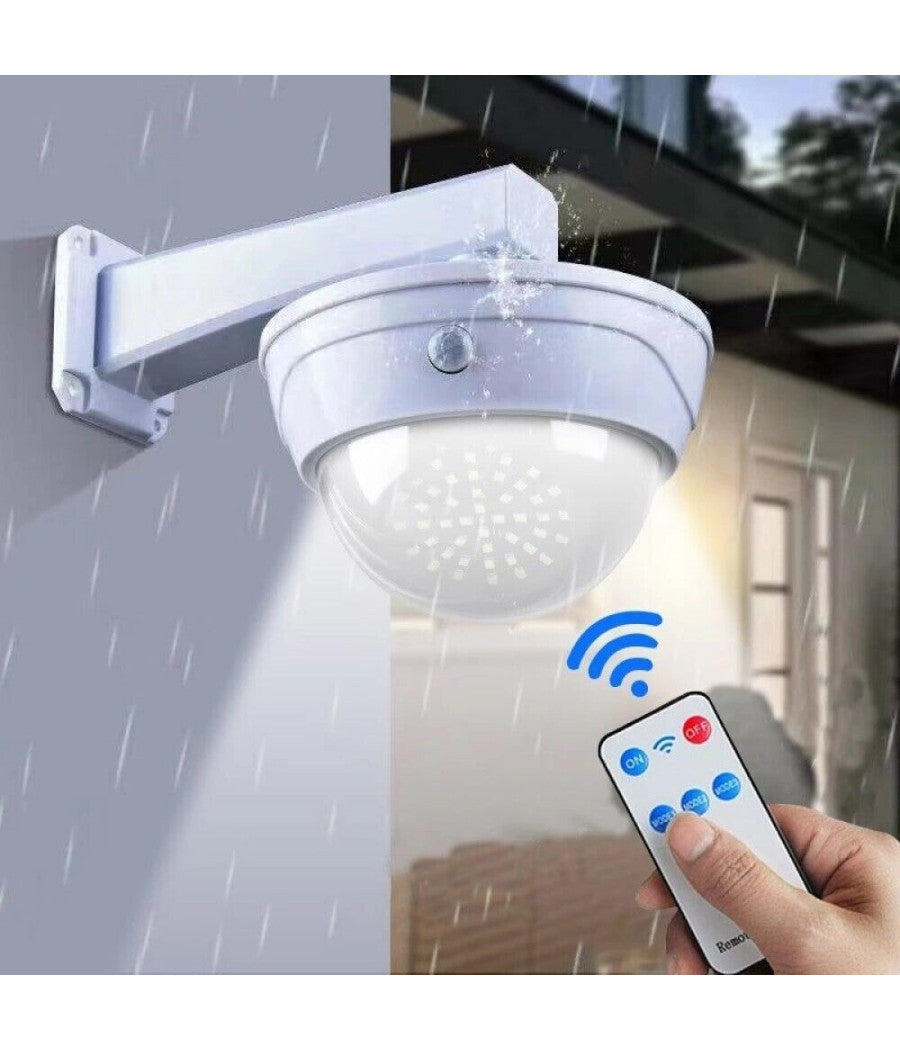 Telecamera Finta Con Pannello Solare Con Sensore Di Movimento 44led Faretto Luce         