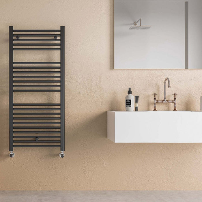 Termoarredo design nero opaco L 50x120 interasse 45 cm con kit valvole