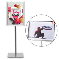 A3 Espositore da terra autoportante poster stand girevole e regolabile 78,5-123cm in metallo, Set da 2 Argento-Espositore pubblicitario