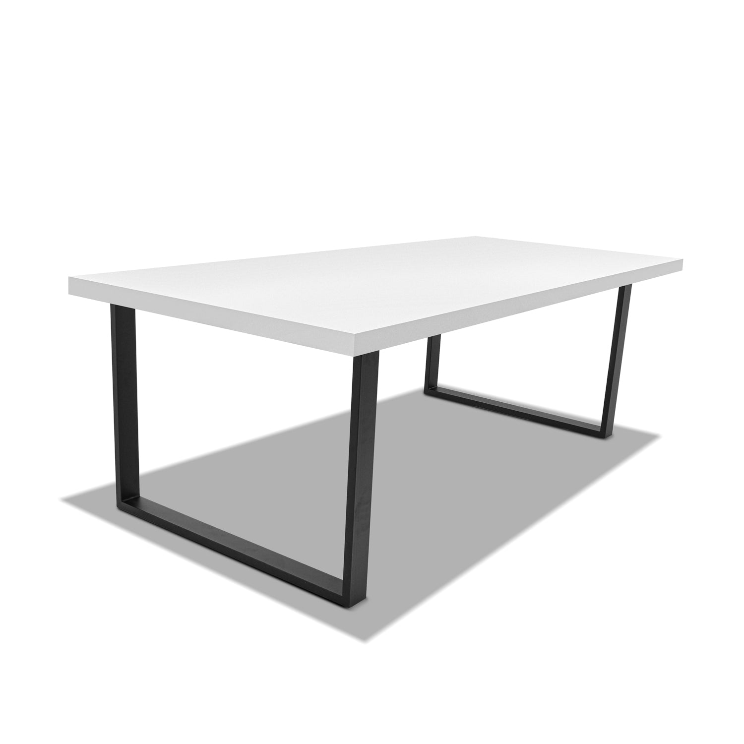 Tavolo da pranzo 160x90cm in legno e metallo con piedi squadrati e ripiano in colore legno bianco