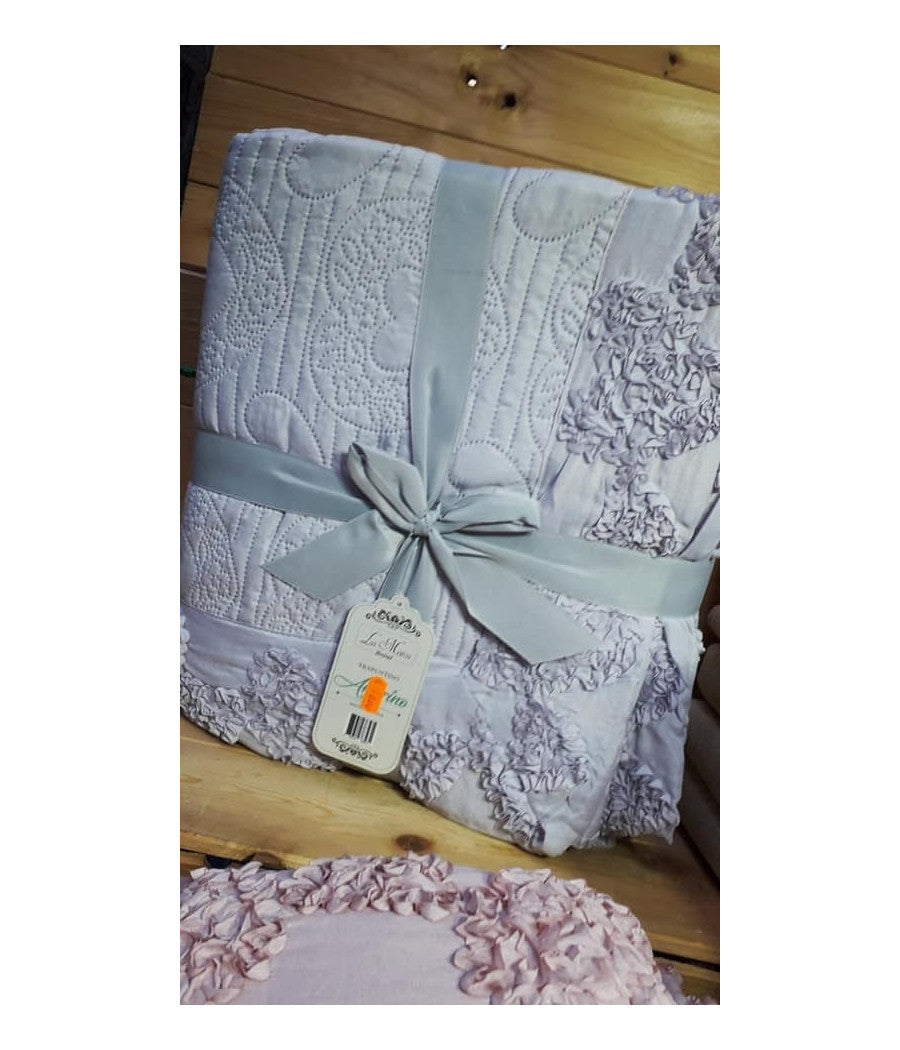 Trapunta Matrimoniale Alta Qualità  Con Ricamo Al Bordo Colore Fantasia Casuale         