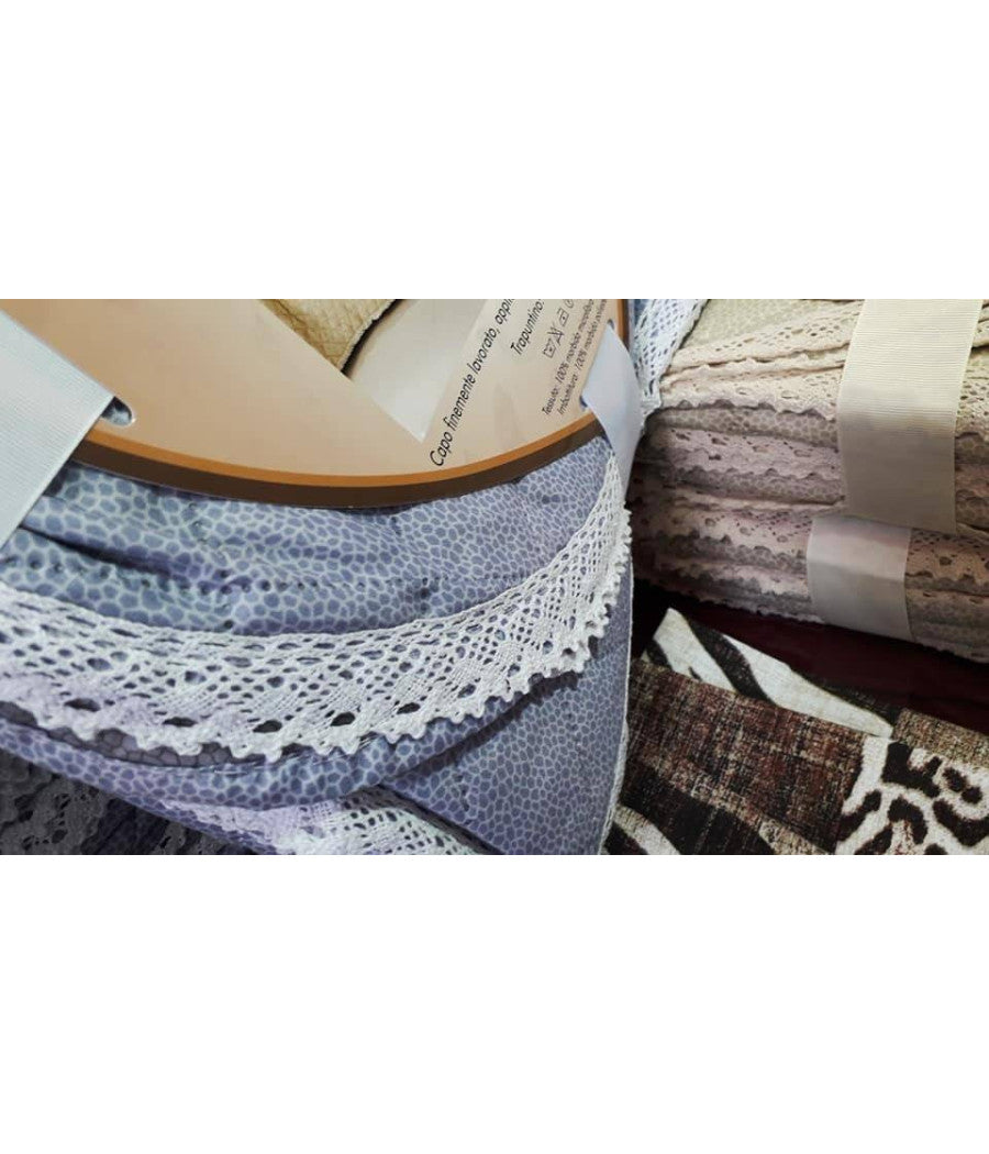 Trapuntino Matrimoniale 255x255cm Con Bordi Merlettati Colore E Fantasia Casuale         