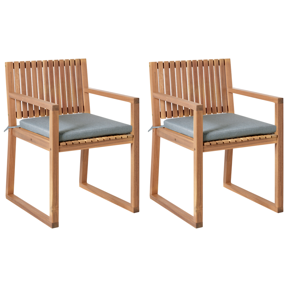 Set di 2 sedie da pranzo da giardino per esterni in legno d'acacia con cuscini grigio resistente agli agenti atmosferici dal design classico