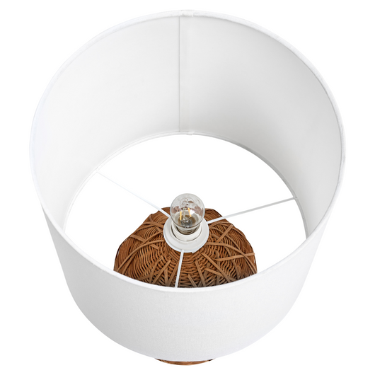 Lampada da tavolo con base in rattan naturale e paralume bianco in stile Boho Japandi