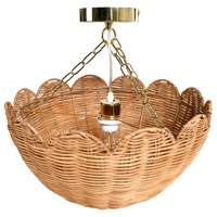Lampada a sospensione in rattan naturale con bordo a smerlo e montaggio ad incasso in stile vintage