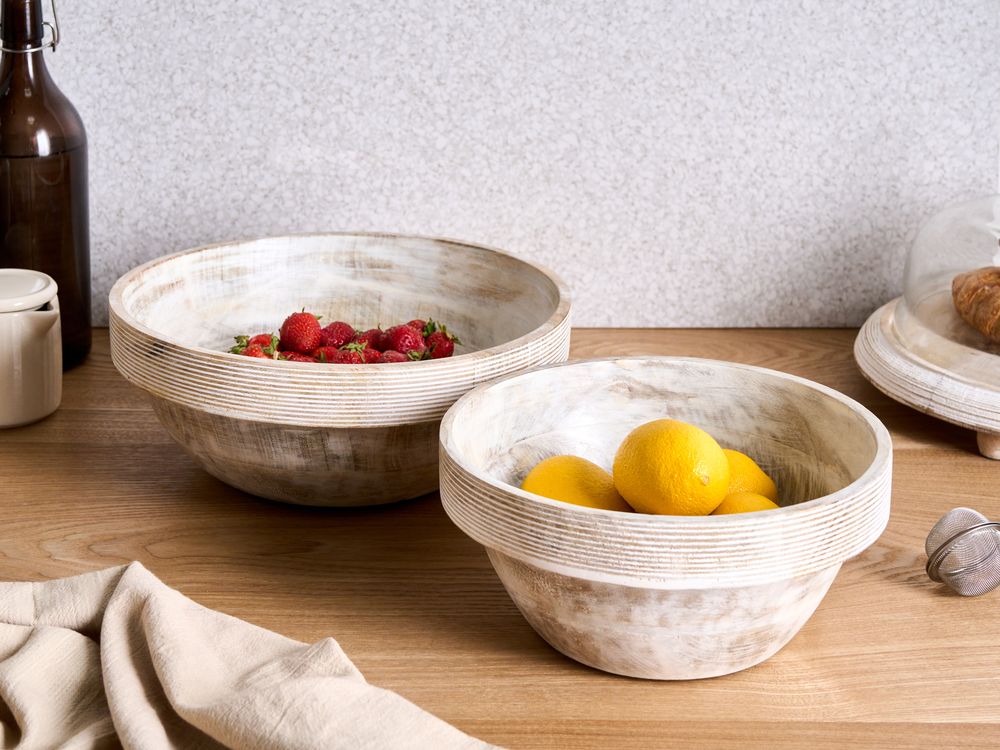 Set di 2 ciotole per frutta in legno di mango fatte a mano in stile moderno marrone chiaro