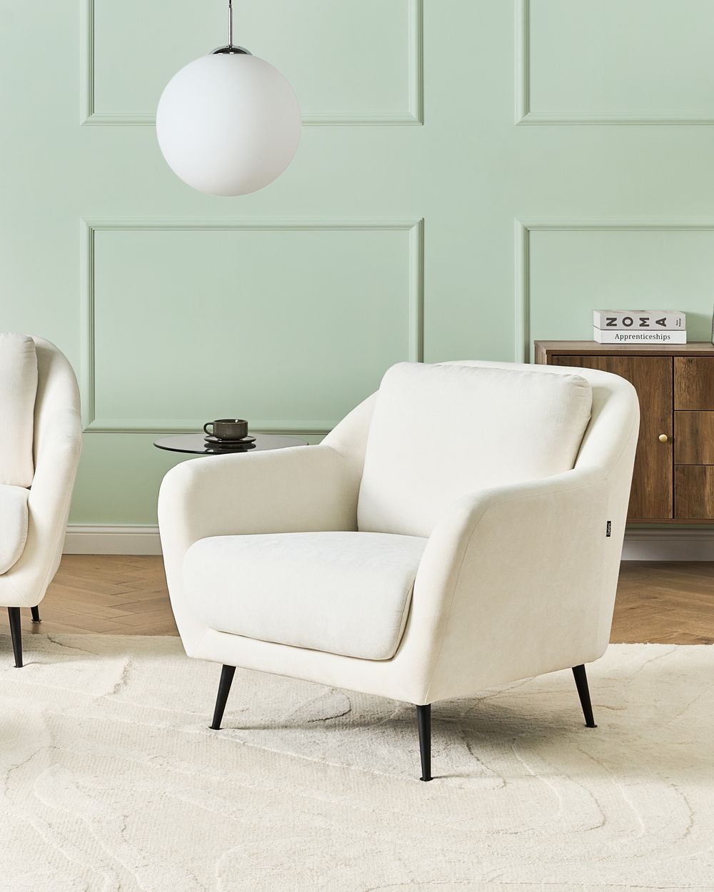 Poltrona Tappezzeria in tessuto ferro Gambe nere con braccioli Seduta spessa Stile moderno Soggiorno bianco