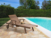 Lettino prendisole da esterno classico con doghe in legno di acacia scuro schienale regolabile ruote integrate stile rustico