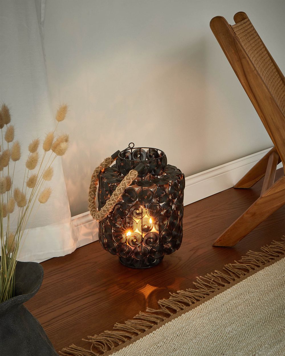 Lanterna in metallo con manico in juta portacandele nero stile marocchino