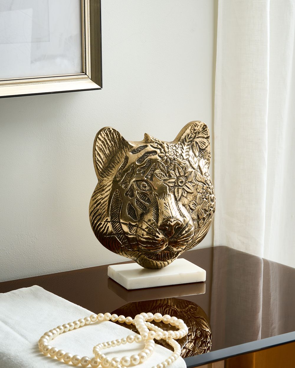 Figura decorativa in metallo dorato a forma di faccia di tigre Ornamento per la visualizzazione di ornamento decorativo