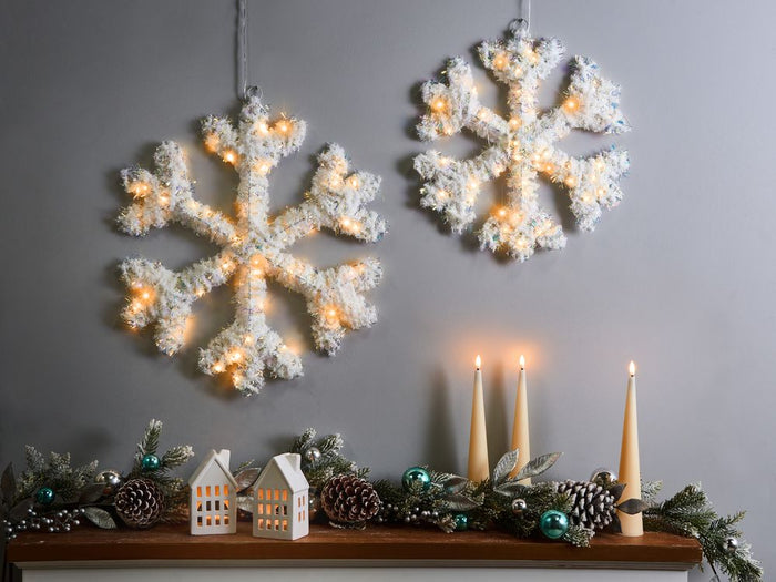 Set di 2 decorazioni natalizie a LED sospese a forma di fiocco di neve in metallo bianco