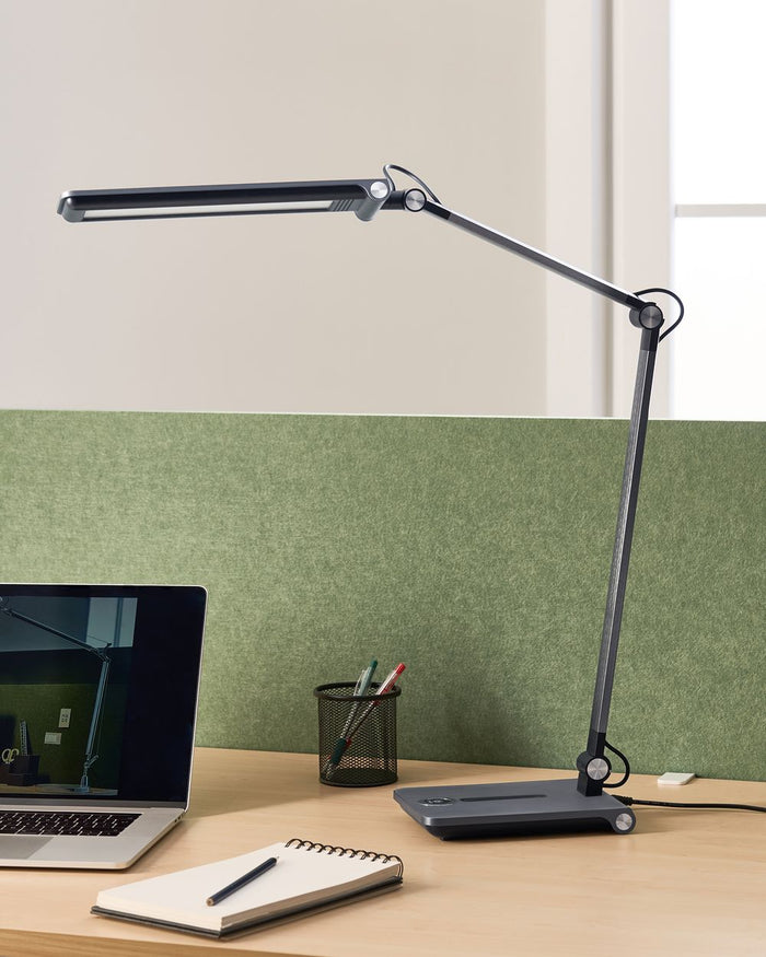 Lampada da tavolo LED per ufficio domestico con braccio regolabile e orientabile dimmer a 5 livelli e timer grigio