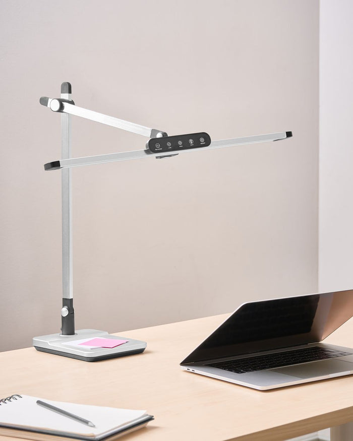 Lampada da scrivania professionale per ufficio argento illuminazione da tavolo per lettura e computer braccio regolabile dimmer continuo