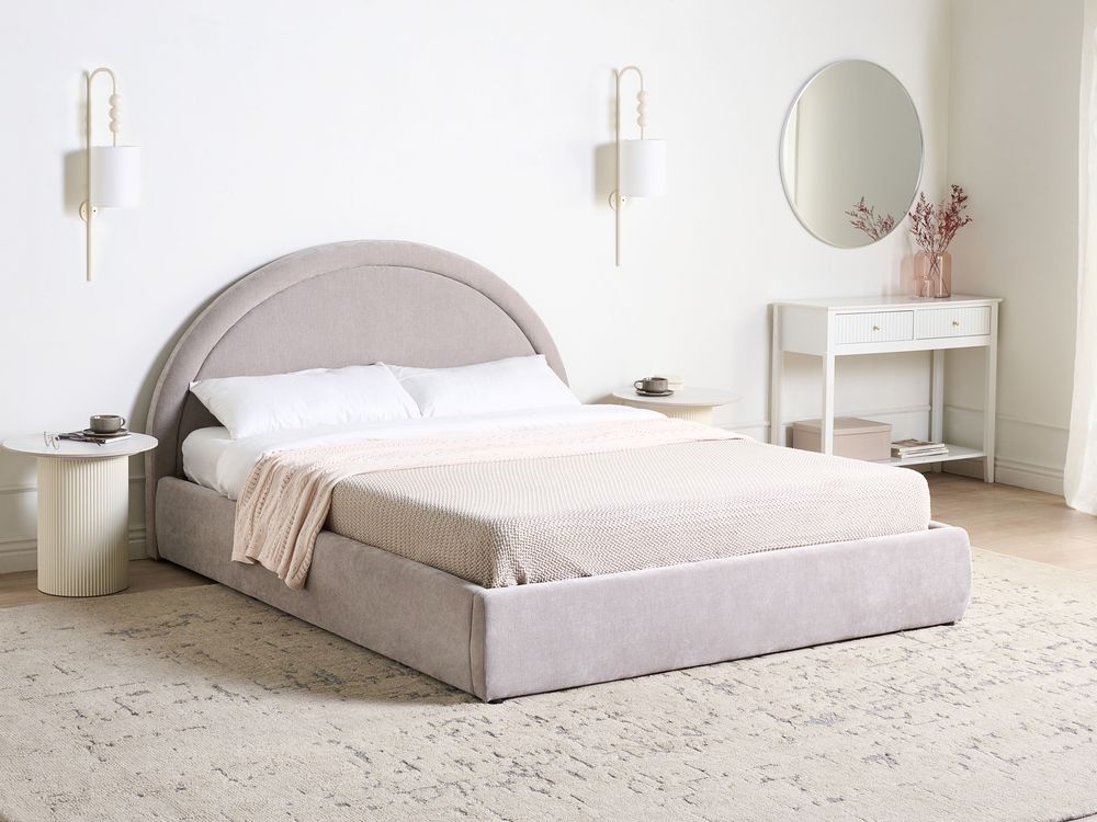 Letto imbottito in tessuto tortora 160 x 200 cm, contenitore rialzabile con testiera e rete a doghe