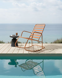 Sedia a dondolo da giardino marrone dorato alluminio a doghe Design moderno per esterni