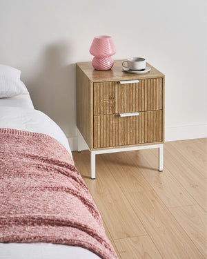 Comodino in legno di pino 2 cassetti legno chiaro in stile classico elegante