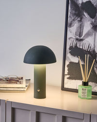 Lampada da tavolo verde scuro a LED senza fili in ferro per interni e per esterni Fungo moderno