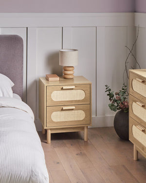 Comodino marrone chiaro in truciolato con frontale in rattan 2 cassetti Stile Boho Contenitore per camera da letto