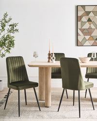 Set di 4 sedie da pranzo con seduta in velluto imbottito Stile moderno Senza braccioli Gambe in ferro verde oliva