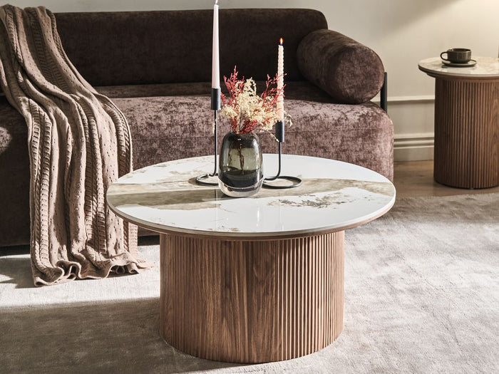 Tavolino con base in MDF e piano in marmo bianco ceramico Design moderno Gambe scanalate ø 80 cm marrone