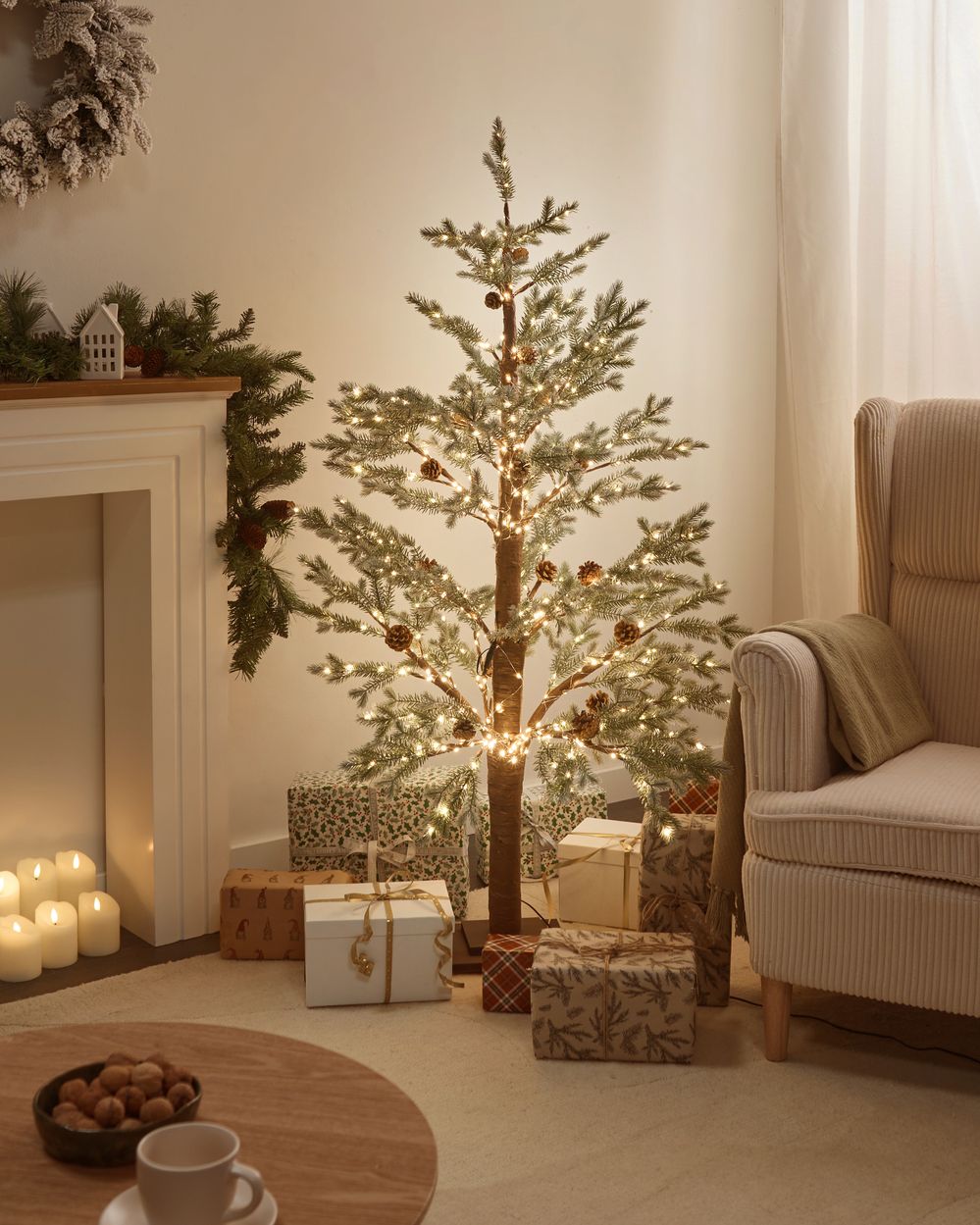 Albero di Natale artificiale in materiale sintetico verde 150 cm Luci LED per esterni e interni Decorazioni natalizie in stile moderno