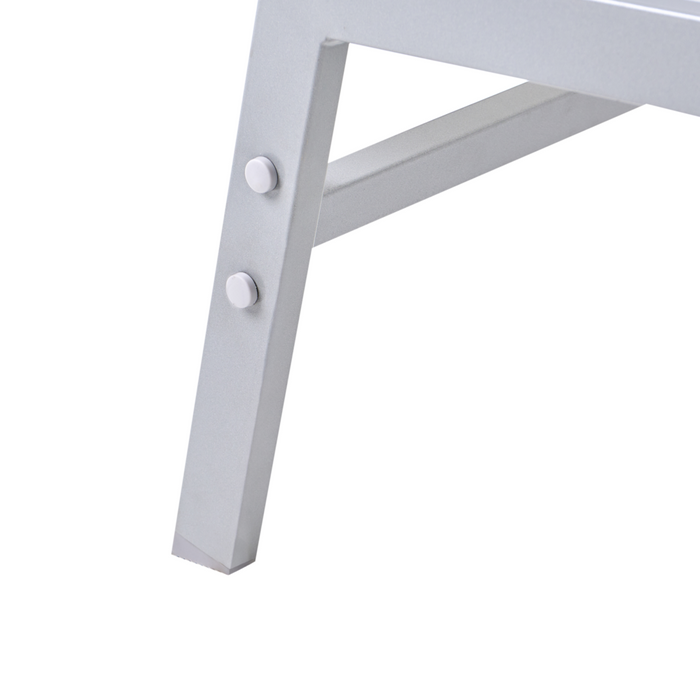 Lettino prendisole Struttura in acciaio bianco e argento Schienale regolabile Resistente ai raggi UV