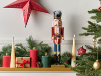 Statuetta schiaccianoci in legno di pino rosso Decorazione natalizia fatta a mano