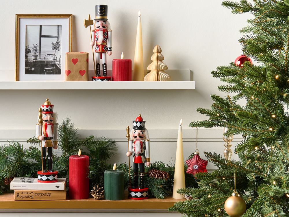 Set di 3 statuine di schiaccianoci in legno di pino Decorazioni natalizie con bocca apribile Fatte a mano Bianco e rosso decorazione natalizia