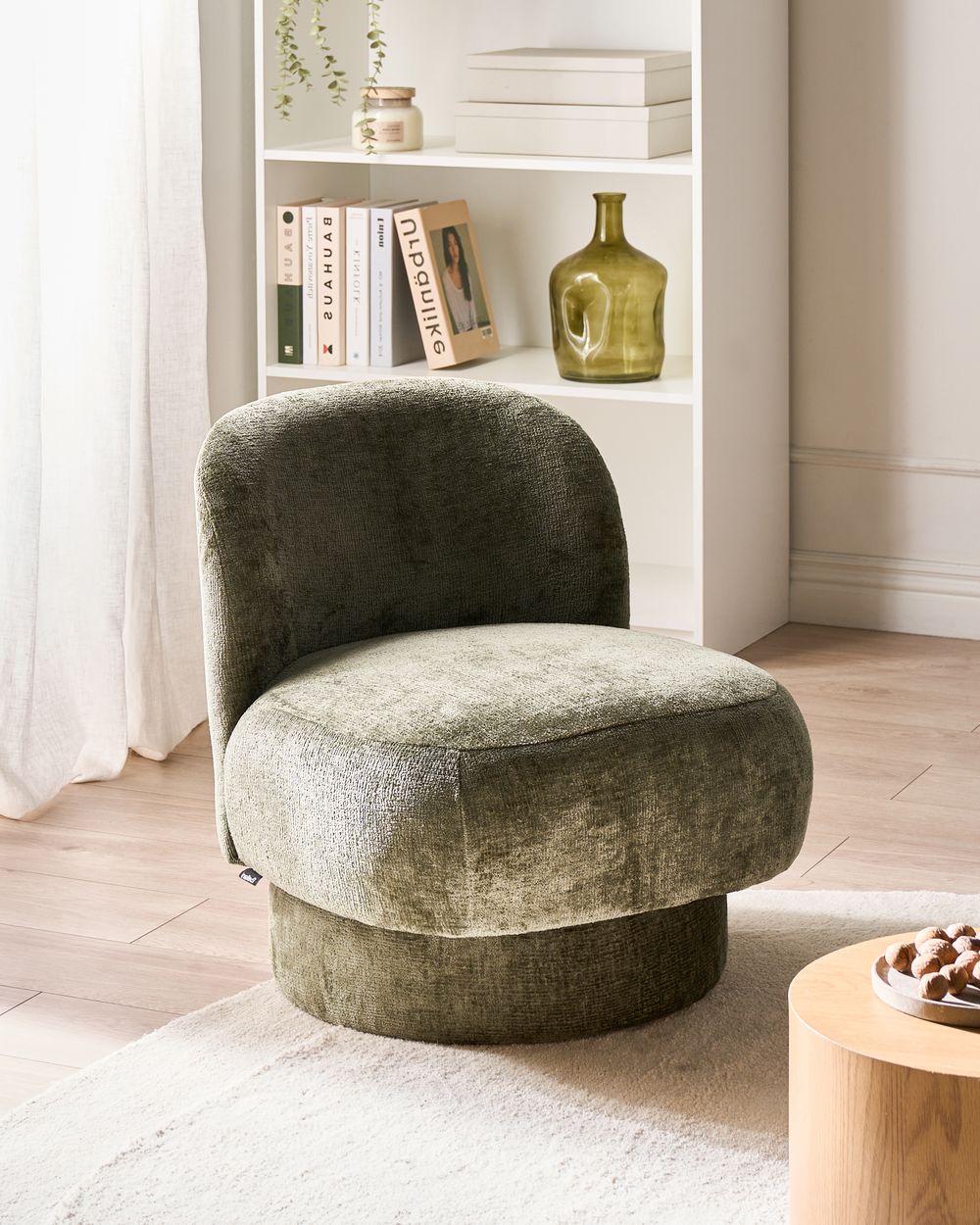 Poltrona girevole con rivestimento in ciniglia schienale curvo verde stile Retro