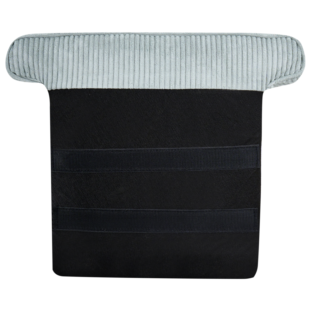 Poltrona con schienale alto rivestita in velluto a coste con gambe in legno azzurro stile Tradizionale