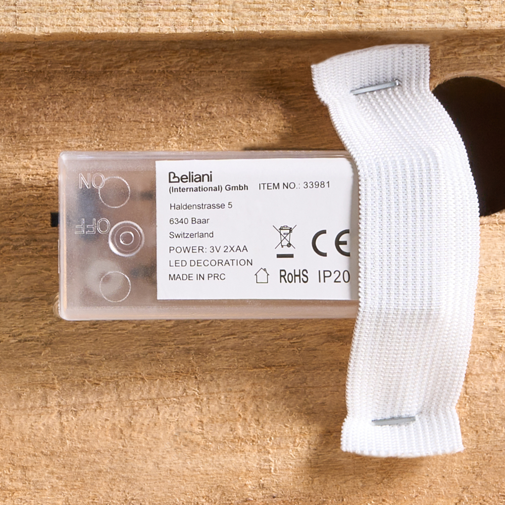 Decorazione natalizia in legno di abete marrone chiaro con luci LED statuetta di casa fatta a mano tradizionale