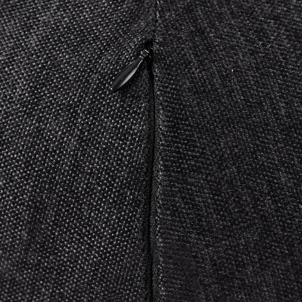 Poltrona in velluto tessuto nero con cuscino rotondo stile glamour retrò soggiorno