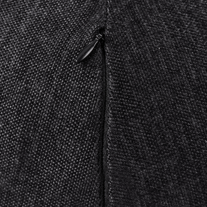 Poltrona in velluto tessuto nero con cuscino rotondo stile glamour retrò soggiorno