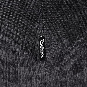 Divano a 3 posti in velluto nero con cuscini aggiuntivi stile elegante