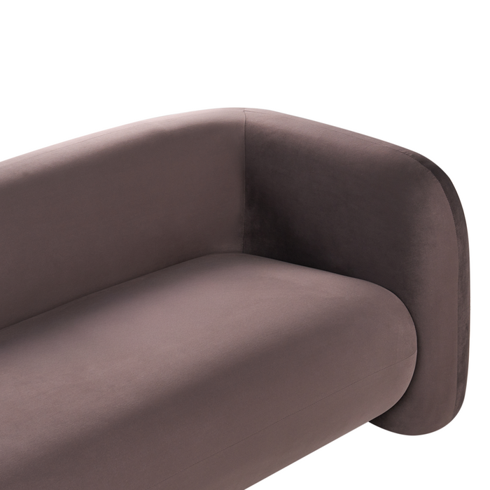 Divano a 3 posti in velluto marrone scuro con cuscini aggiuntivi stile elegante