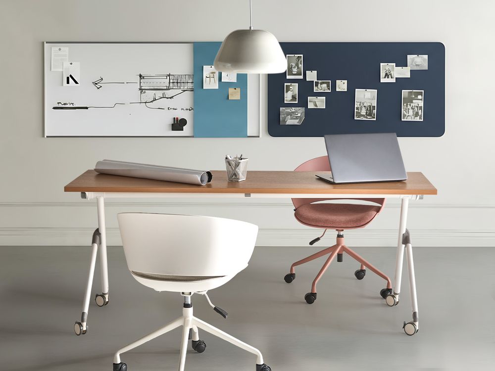 Scrivania da ufficio pieghevole con struttura in metallo marrone e bianco piano in MFC 180 x 60 cm tavolo pieghevole portatile con rotelle