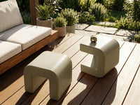 Set di 2 tavolini laterali beige sabbia Sgabelli in materiale sintetico Multifunzionali Soggiorno Patio Resistenti alla ruggine e all\'acqua