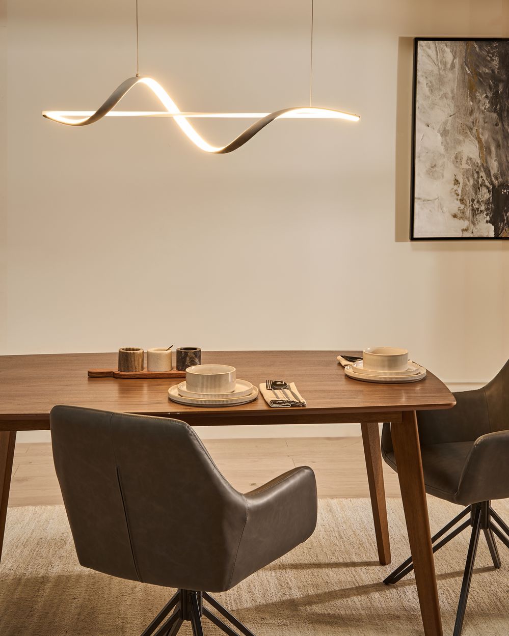 Lampada a sospensione a LED bianca in metallo Design moderno Illuminazione d'accento