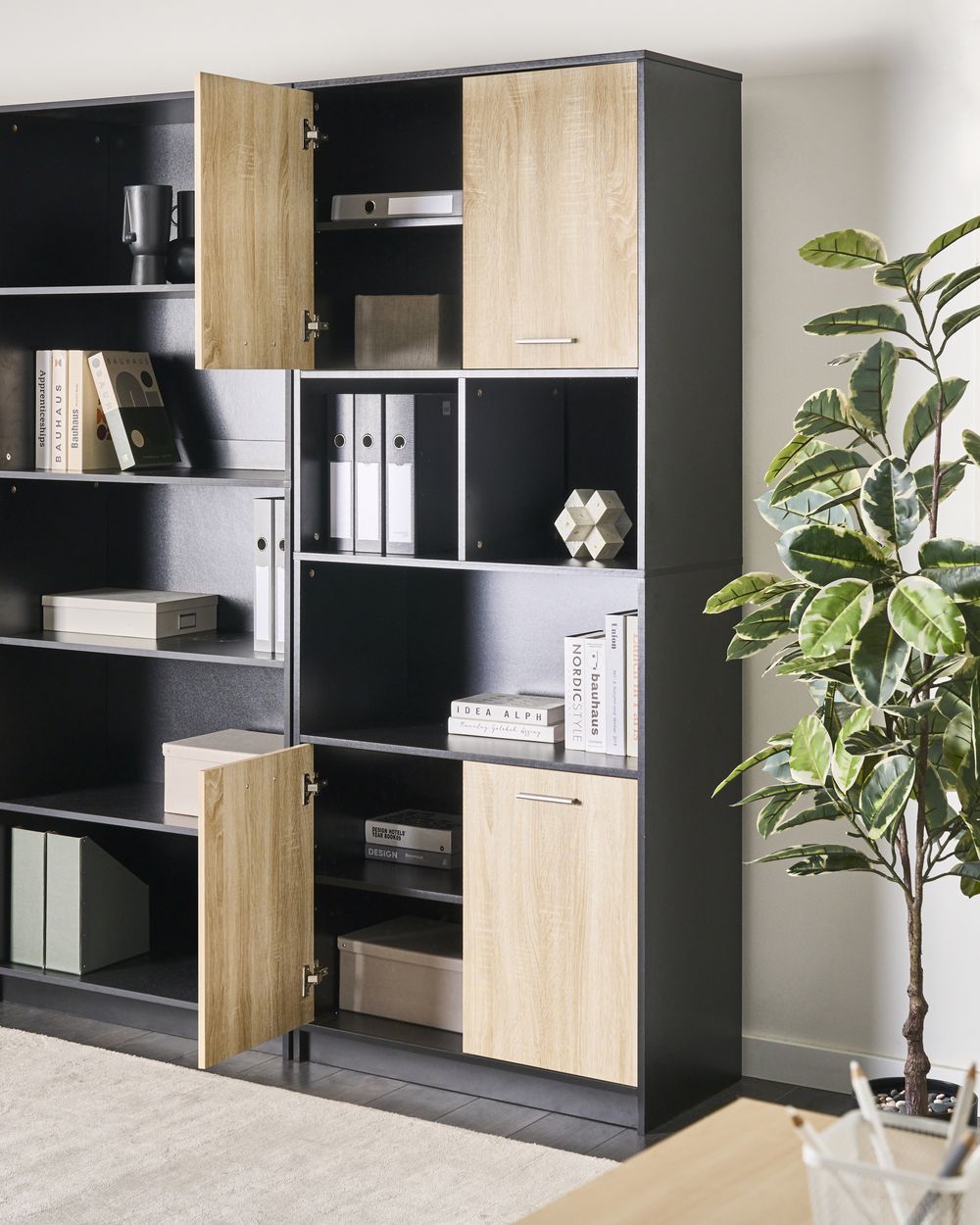 Libreria a 4 ante Marrone e nero Pannelli di particelle di legno Mobili da ufficio minimalisti Ripiani aperti e chiusi