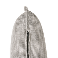 Chaise longue grigio in tessuto con cuscino, stile minimalista