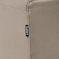 Divano stile moderno a 2 posti in ecopelle con poggiatesta regolabile e gambe in metallo tortora