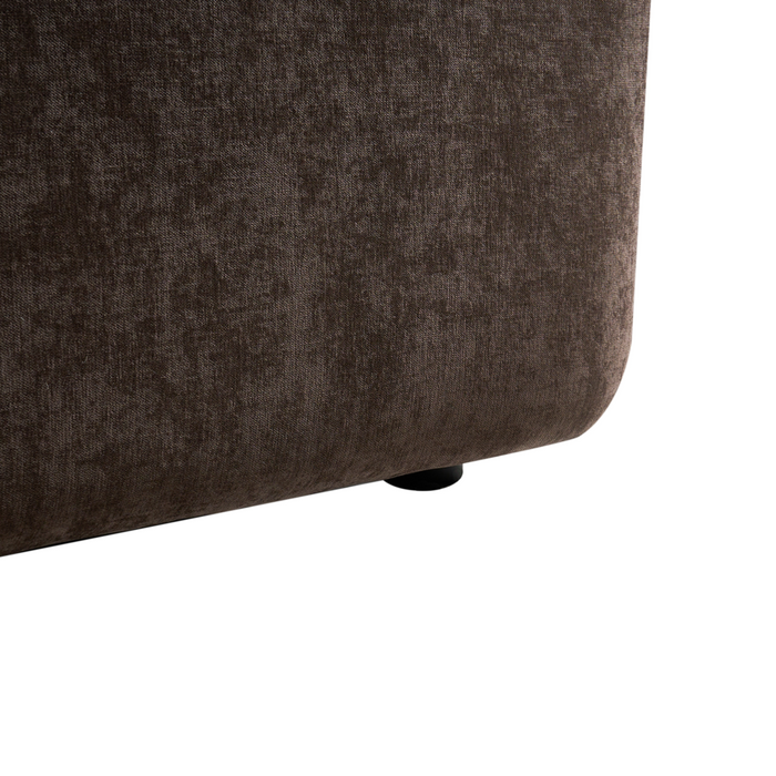 Divano a 2 posti tessuto marrone chiaro elementi morbidi neri stile moderno soggiorno