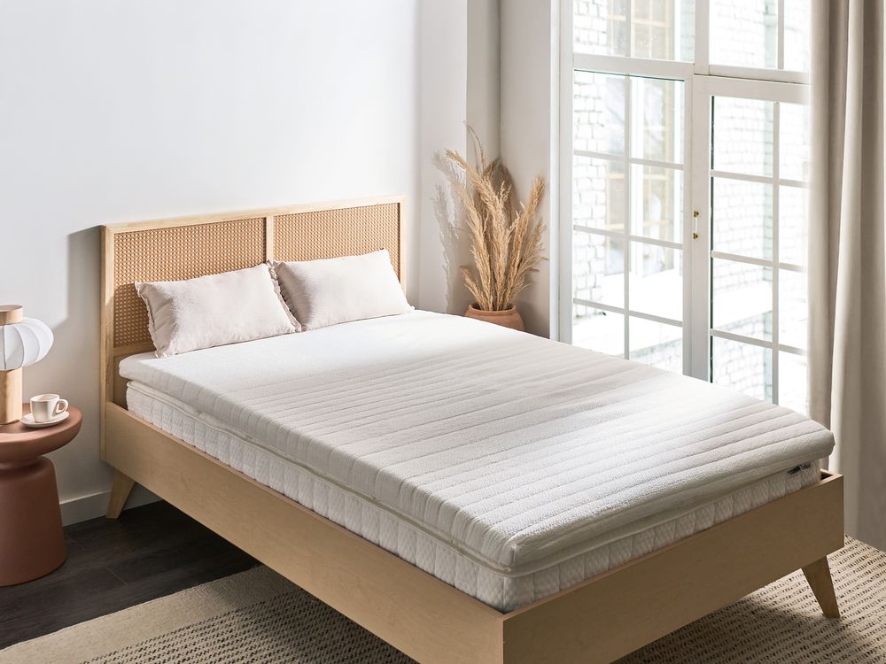 Coprimaterasso in schiuma bianca 120 x 200 cm comfort morbidezza